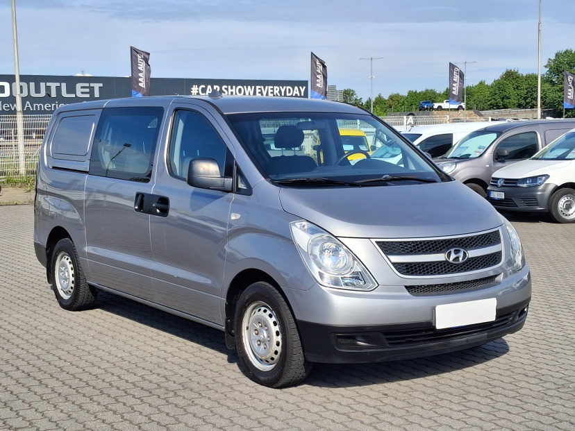 Hyundai H-1, 2011