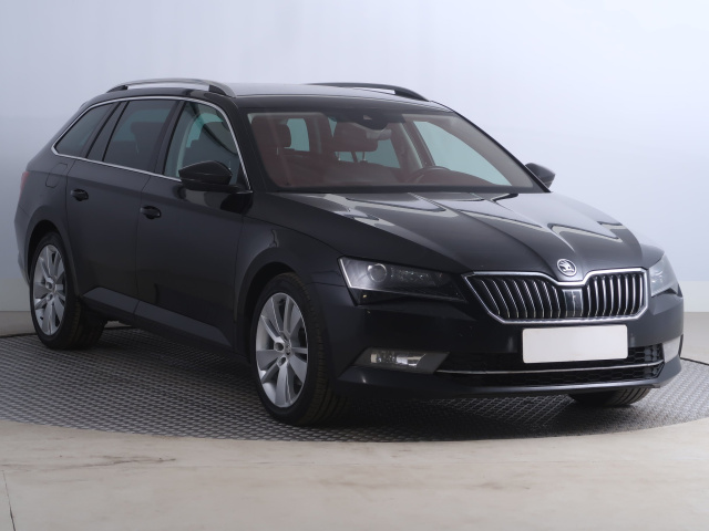 Škoda Superb 2016
