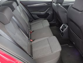 Škoda Octavia - 2023