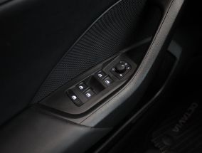 Škoda Octavia - 2023