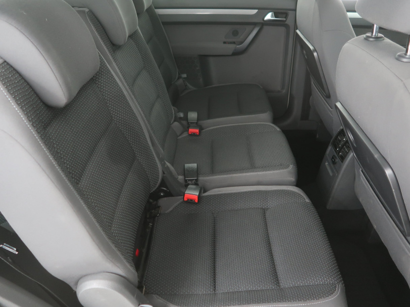Volkswagen Touran, 2012