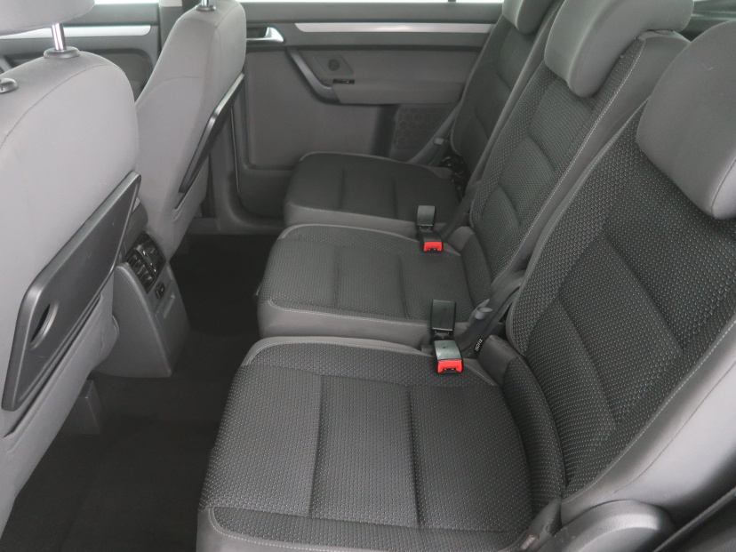 Volkswagen Touran, 2012