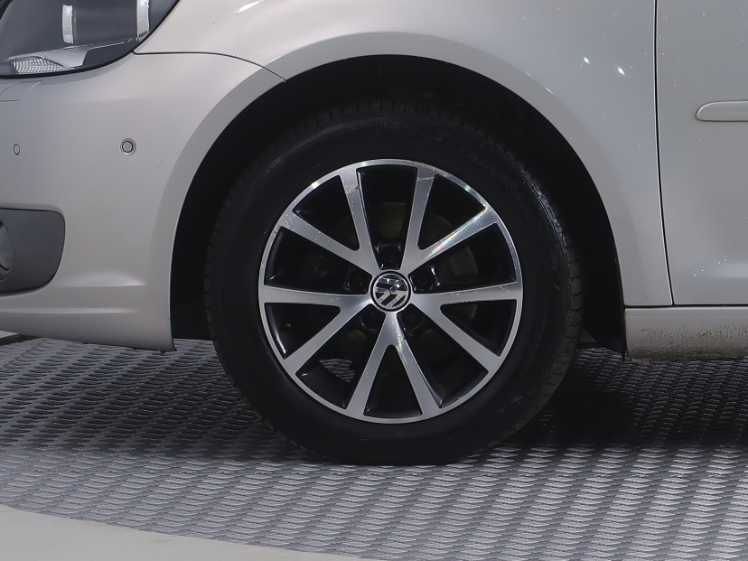 Volkswagen Touran, 2012