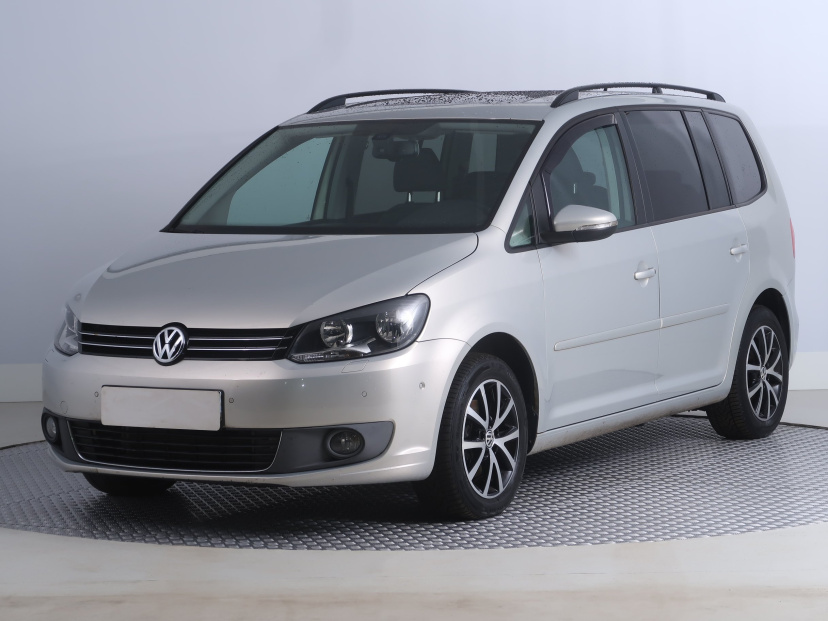 Volkswagen Touran, 2012