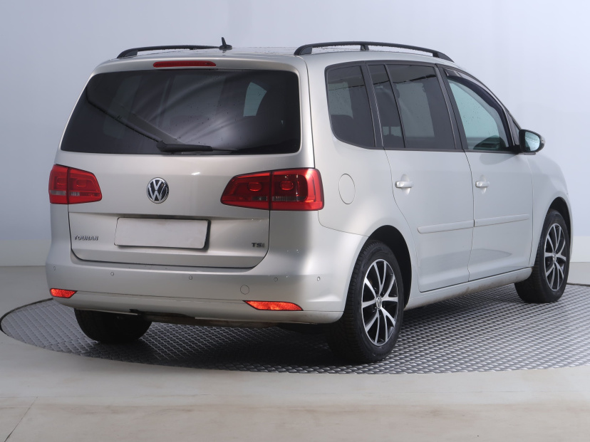 Volkswagen Touran, 2012