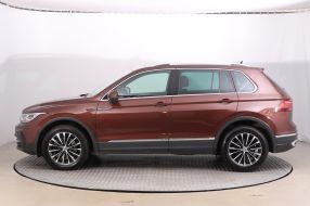 Volkswagen Tiguan - 2020