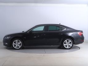 Škoda Superb - 2015