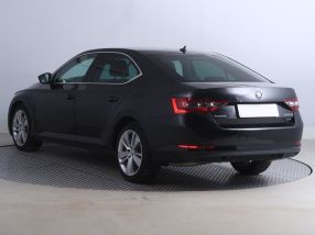 Škoda Superb - 2015
