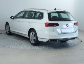 Volkswagen Passat - 2020