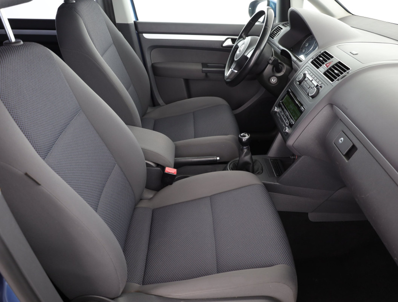 Volkswagen Touran, 2011