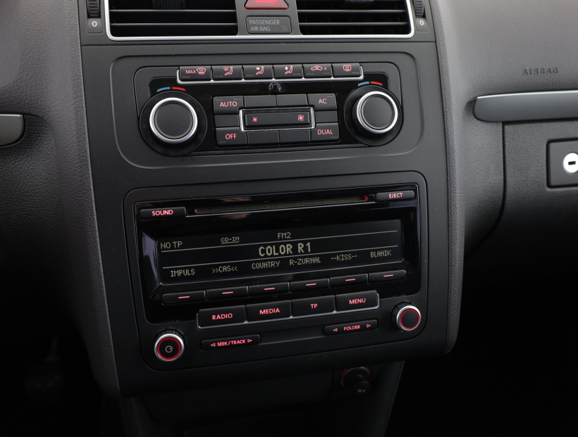 Volkswagen Touran, 2011