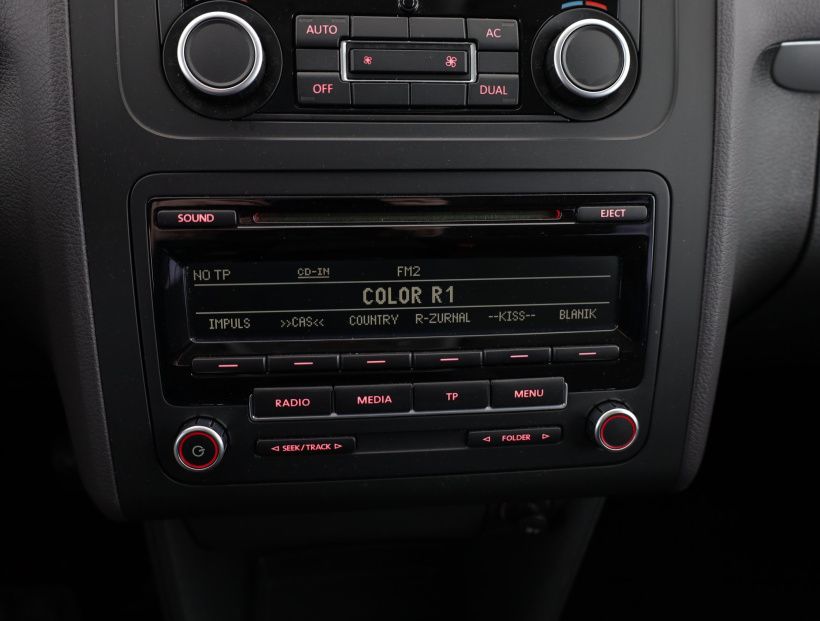 Volkswagen Touran, 2011