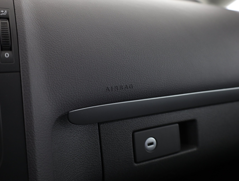 Volkswagen Touran, 2011