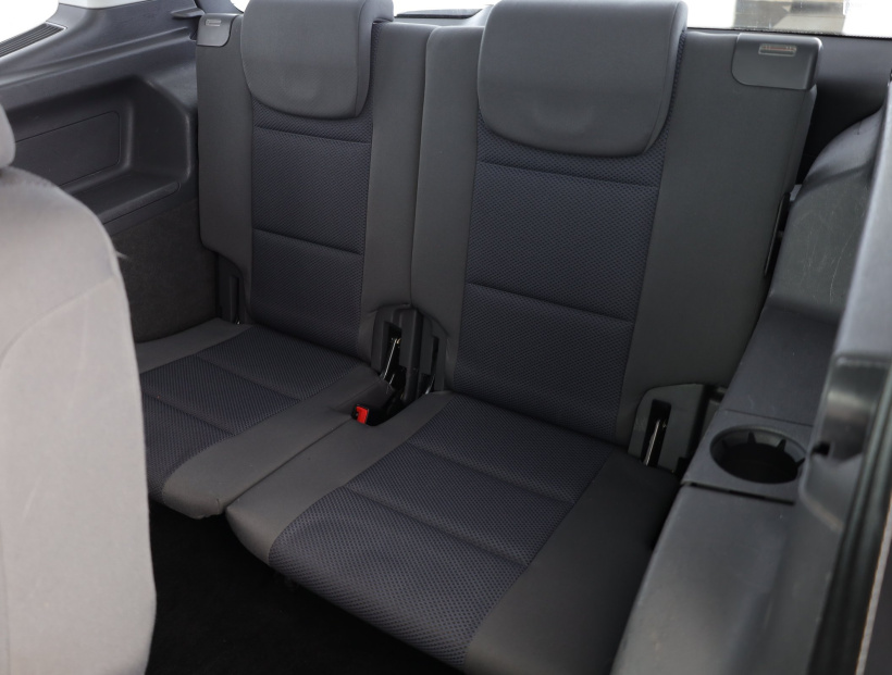 Volkswagen Touran, 2011