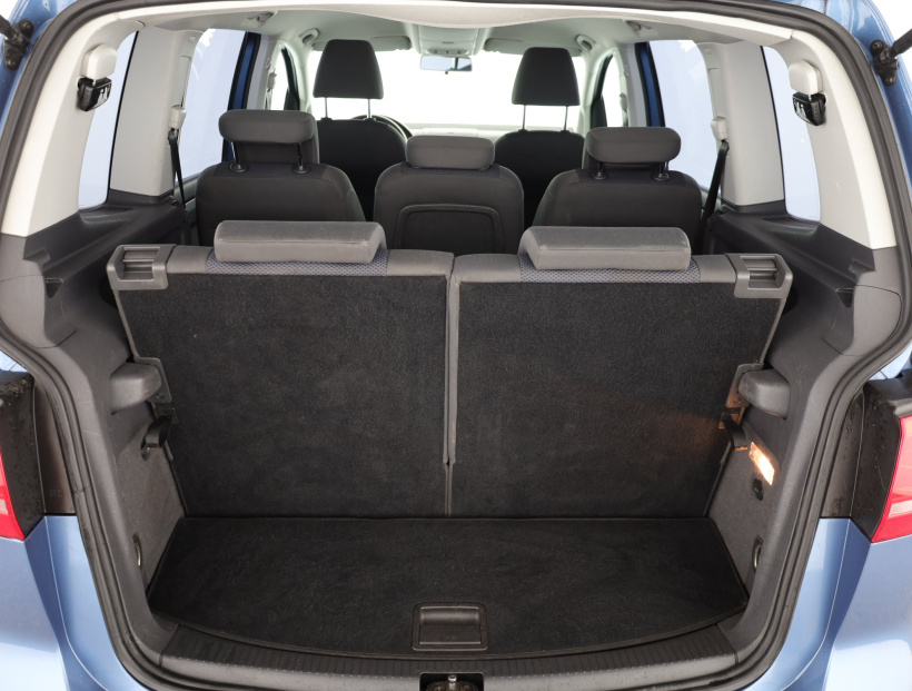 Volkswagen Touran, 2011
