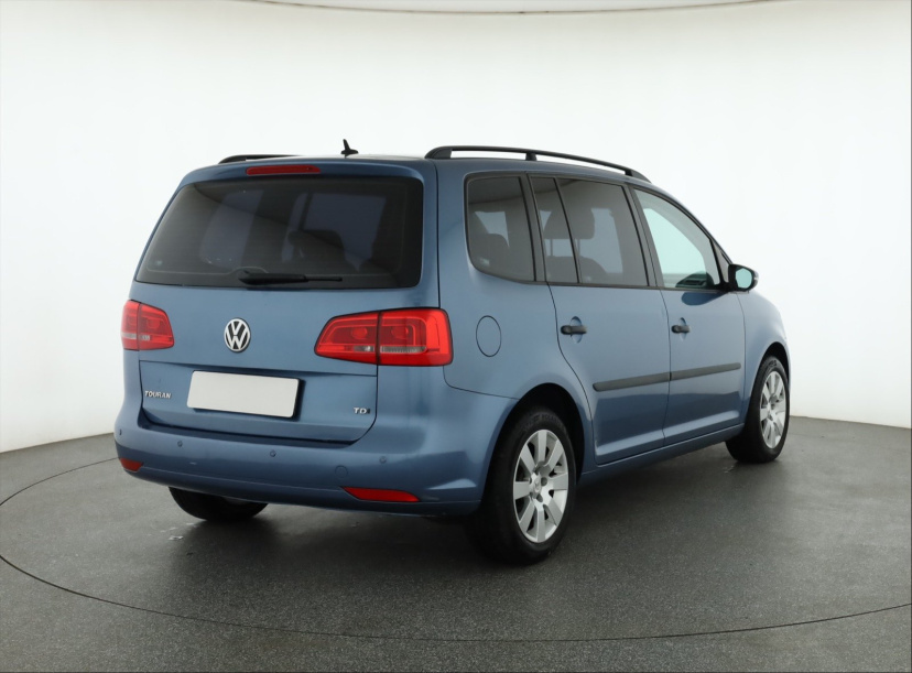 Volkswagen Touran, 2011