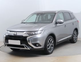 Mitsubishi Outlander - 2020