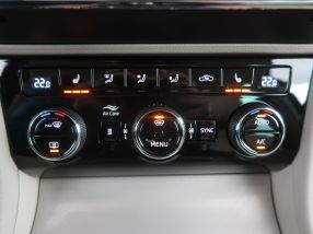 Škoda Superb - 2021