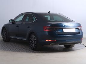 Škoda Superb - 2021