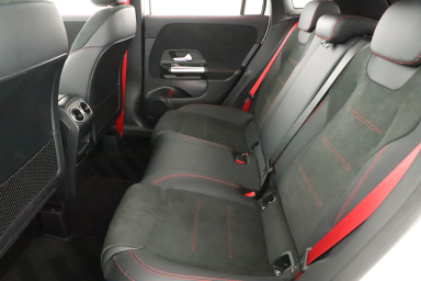 Mercedes-Benz GLA - 2023