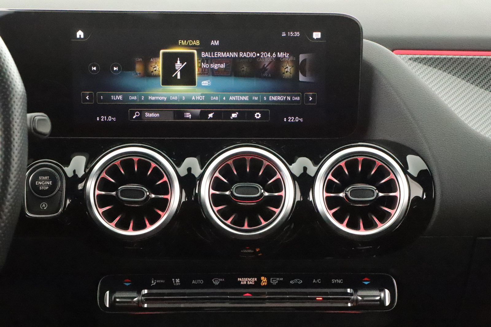 Mercedes-Benz GLA - 2023