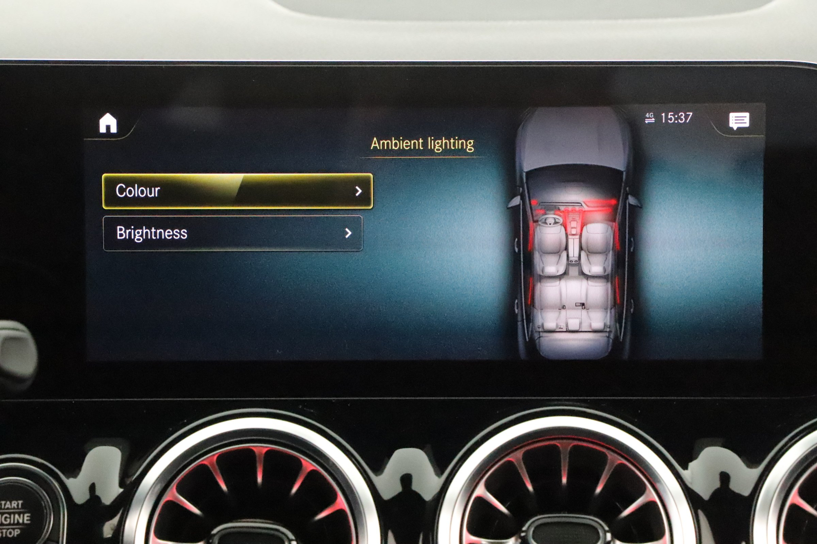 Mercedes-Benz GLA - 2023