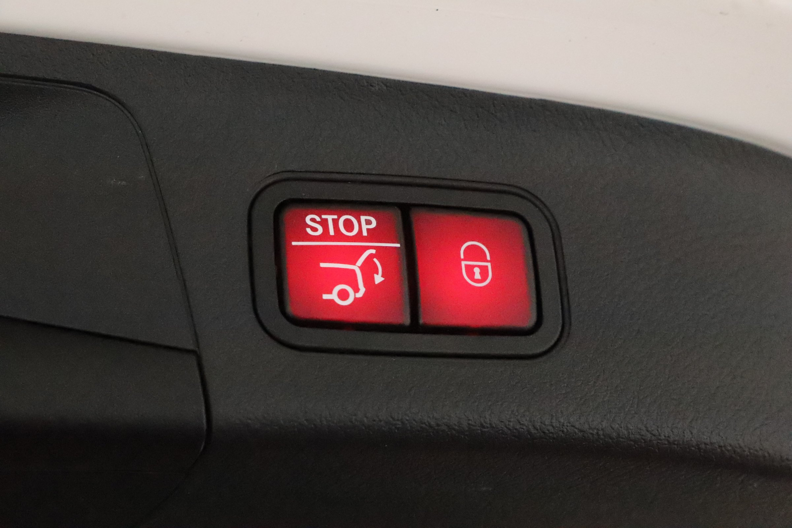 Mercedes-Benz GLA - 2023