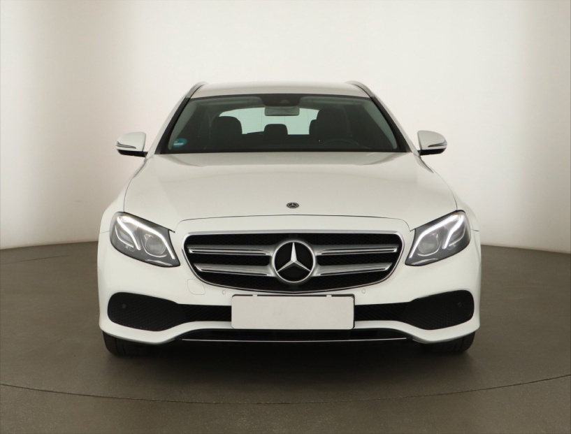 Mercedes-Benz E, 2017
