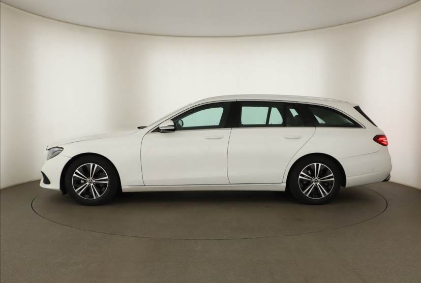 Mercedes-Benz E, 2017
