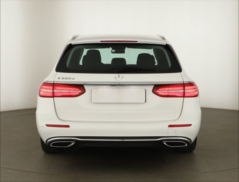 Mercedes-Benz E, 2017