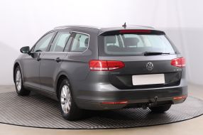 Volkswagen Passat - 2015