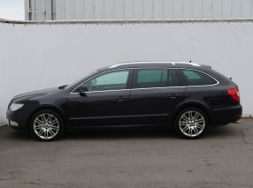 Škoda Superb - 2010
