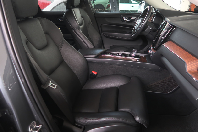 Volvo XC60, 2020