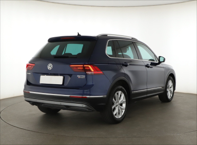Volkswagen Tiguan - 2017