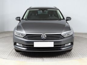 Volkswagen Passat - 2016