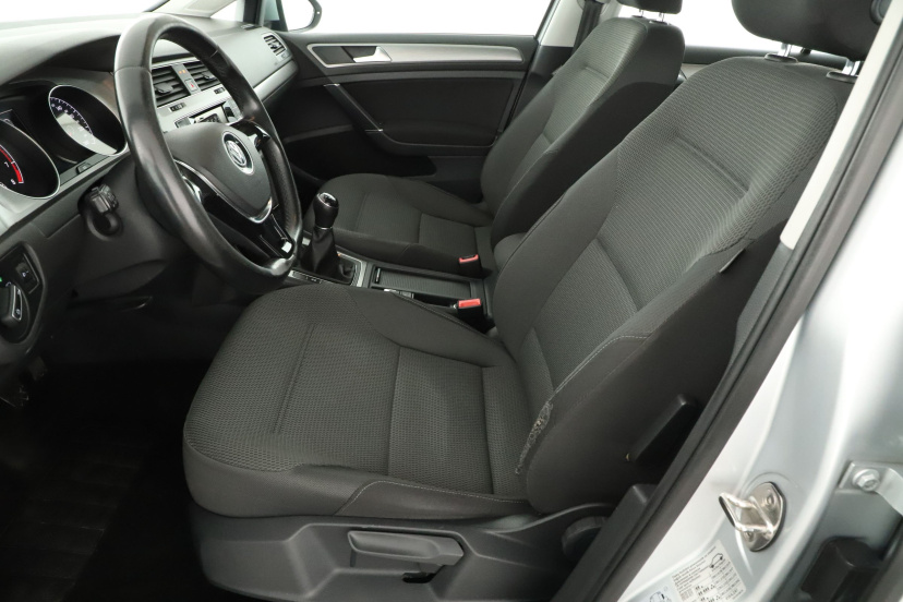 Volkswagen Golf, 2015
