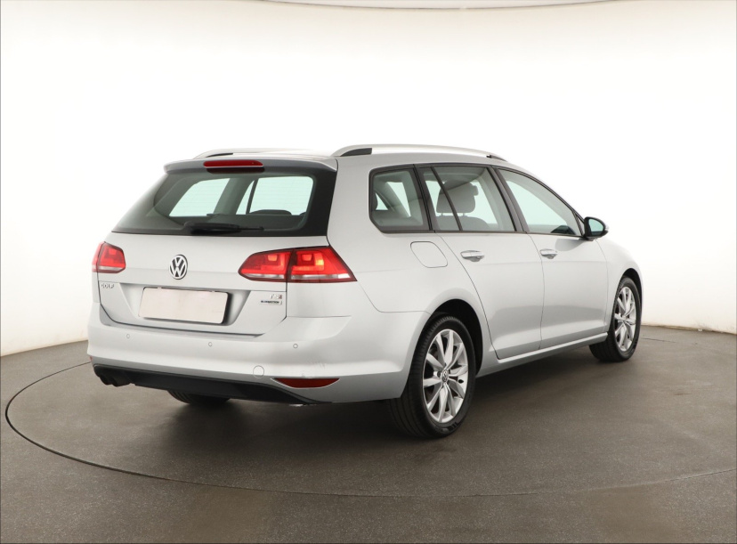 Volkswagen Golf, 2015