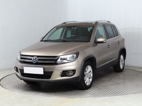 Volkswagen Tiguan - 2012