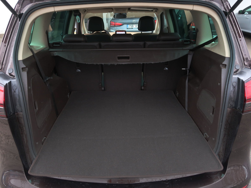 Opel Zafira Tourer, 2016