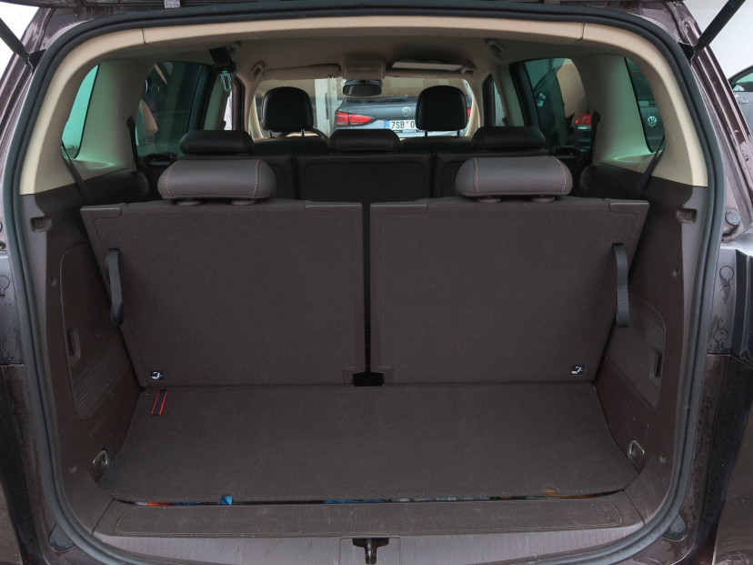 Opel Zafira Tourer, 2016