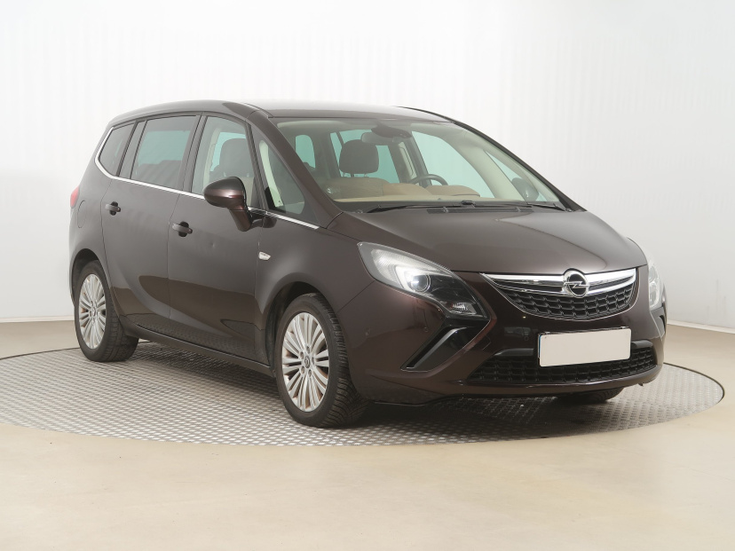 Opel Zafira Tourer, 2016