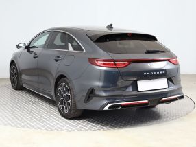 Kia ProCeed - 2021