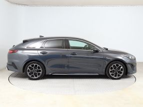 Kia ProCeed - 2021