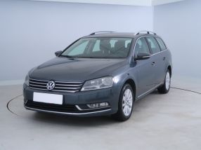 Volkswagen Passat - 2012