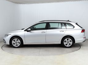 Volkswagen Golf - 2021