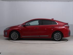 Hyundai Ioniq - 2021