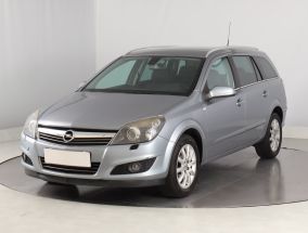 Opel Astra - 2009