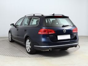 Volkswagen Passat - 2012