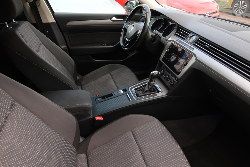 Volkswagen Passat, 2018