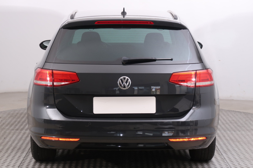 Volkswagen Passat, 2018